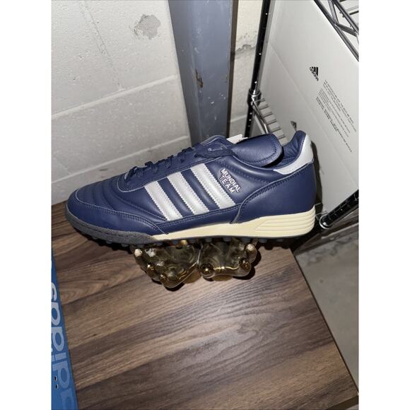 adidas Originals Men's Mundial Team RS Shoes Size 11 JS0767 - Picture 1 of 9